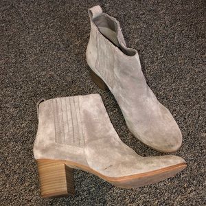 Heeled booties
